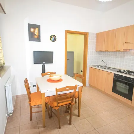 Delia Apartment